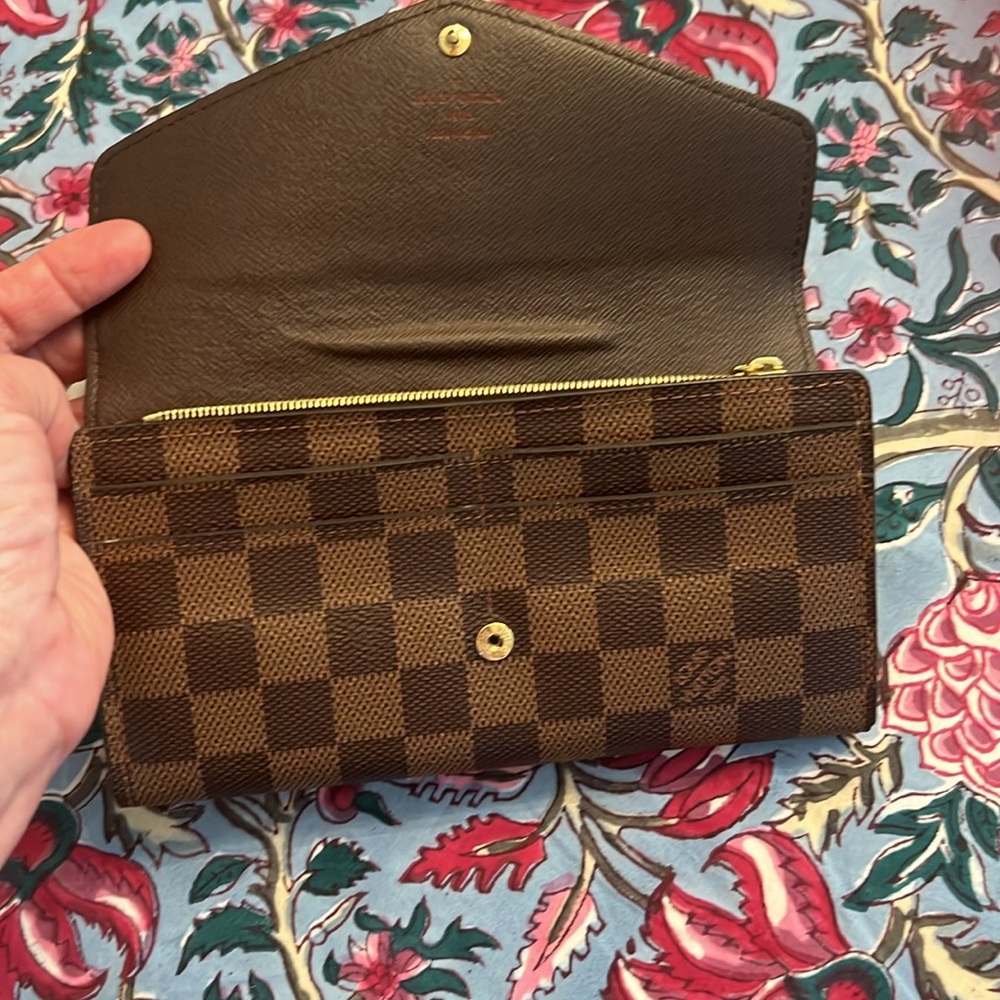 NOT FOR SALE Louis Vuitton Sarah Wallet - Picture 3 of 9